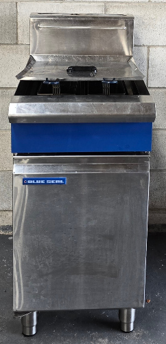 Blue Seal Twin Tank Deep Fryer GT46 - Used - LPG - $2450 + GST