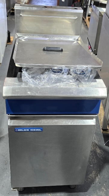 Blue Seal Open Pan Deep Fryer GT45 - Used - Nat Gas - $2395 + GST